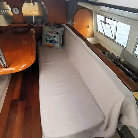 Πλωτό κατάλυμα Bateau Catamaran Aventure - Dormez Sur L'eau